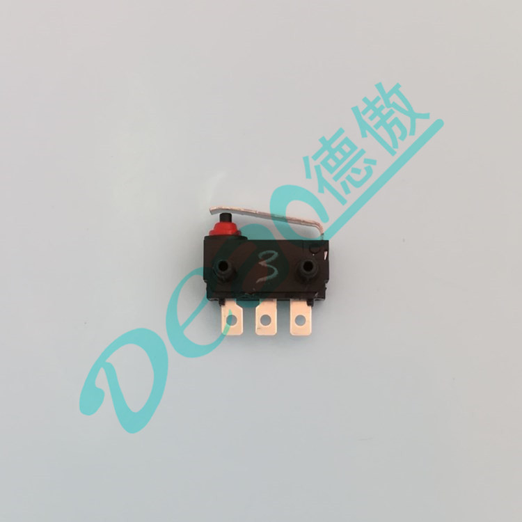 汽車充電樁用小型防水微動(dòng)開(kāi)關(guān)