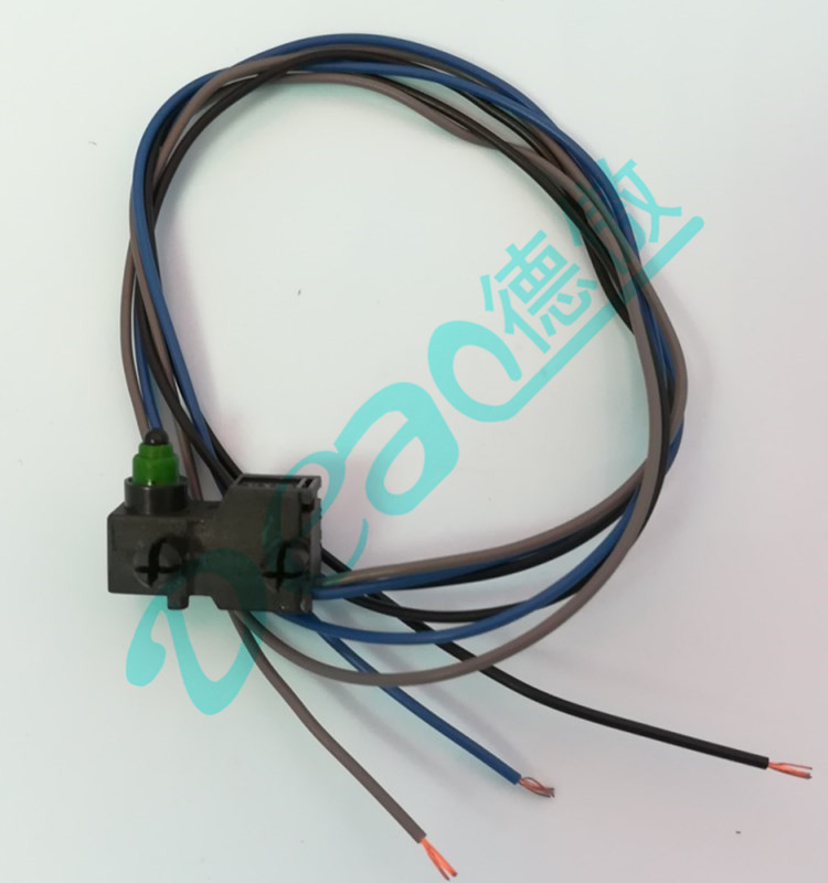 帶線材汽配部件防水微動(dòng)開(kāi)關(guān)